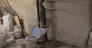 Демонтаж сантехкабины в панельном доме - цена от 1028 рублей | Сварной-Спс